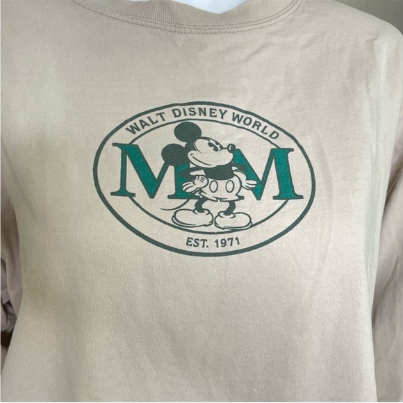 Walt Disney World Mom Mickey Mouse Est. 1971 Long Sleeved Tee Size L - Picture 2 of 7